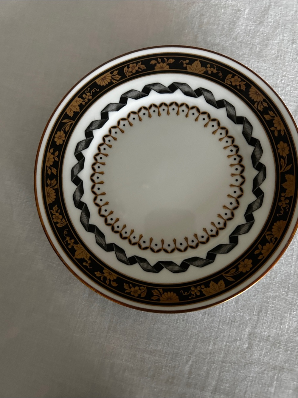 GInori Pincio-Black 5 piece place setting